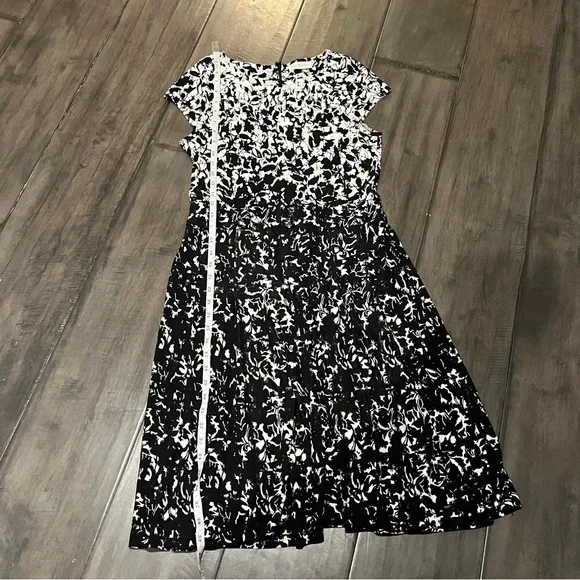 Tory Burch Sophia Print A-Line Dress (as seen on Kate Middleton) - Size Medium - Picture 14 of 16